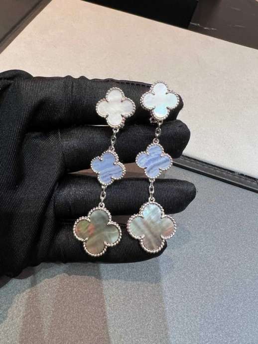 Picture of Van Cleef Arpels Earring _SKUVanCleef&Arpelsearring12260316381